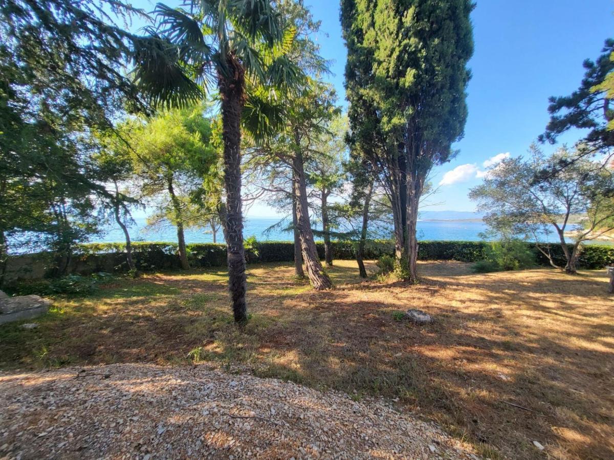 Apartment Prejac By The Beach Malinska Exterior foto