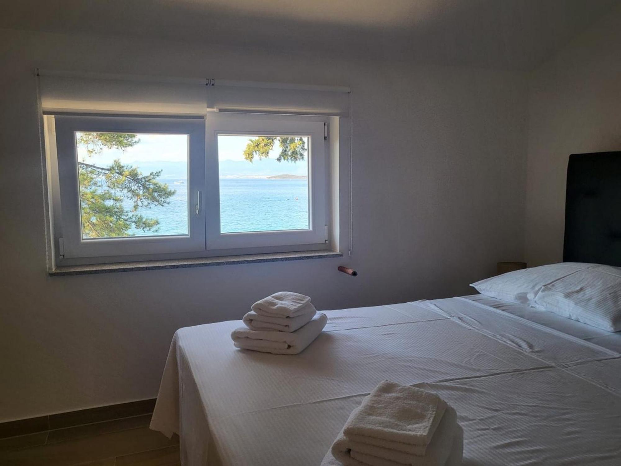 Apartment Prejac By The Beach Malinska Zimmer foto